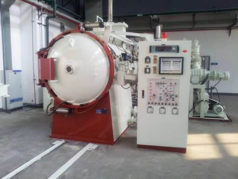 真空油淬炉